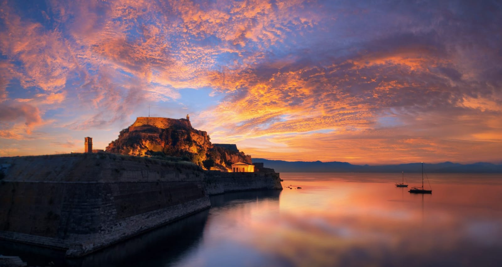 Discover the old Venetian fortress